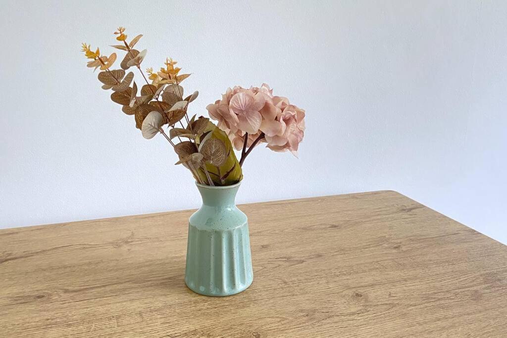 Stylish & Tranquil Flat With Excellent Connections Lägenhet London Exteriör bild